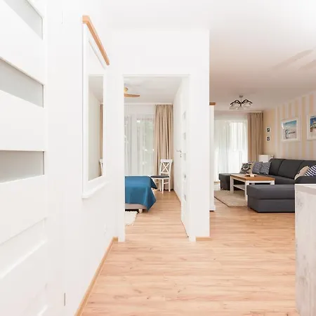 Jantar Apartament - Exclusive Marine Polanki Apartmán