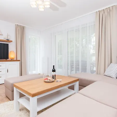 Jantar Apartament - Exclusive Marine Polanki Apartmán